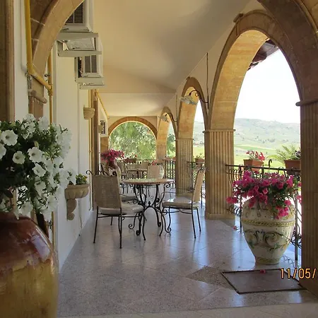 Reggia Saracena Farmház *
